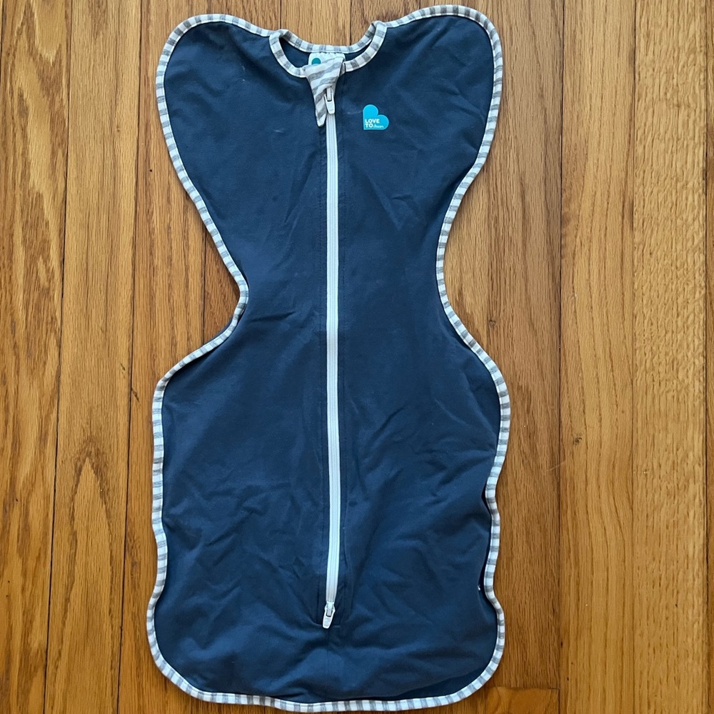 Love to Dream Midnight Blue Swaddle with Light Trim